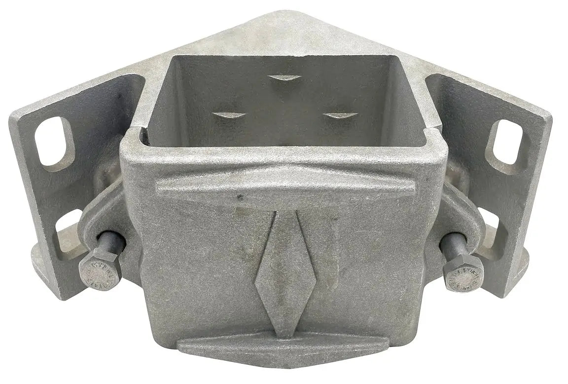 Dock Hardware DH-WCB wood corner bracket front view